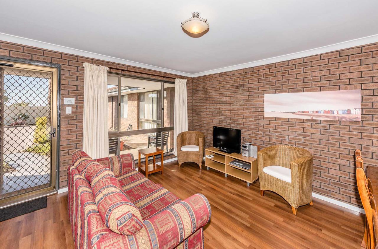 Intown Apartmentsジェラルトン エクステリア 写真