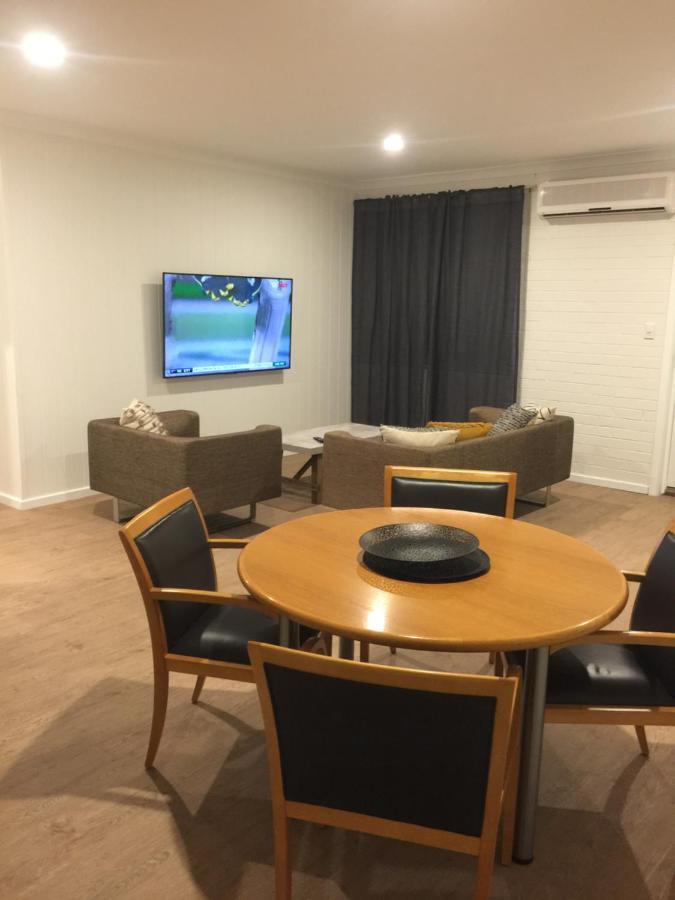 Intown Apartmentsジェラルトン エクステリア 写真